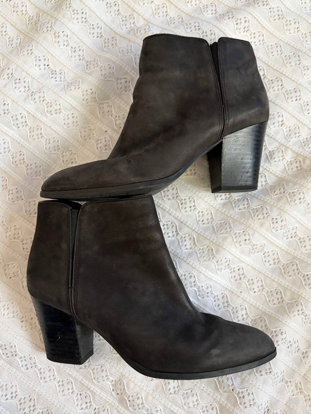 Franco Sarto Appeal Black Leather Ankle Boots Block Heel Women's 8.5M